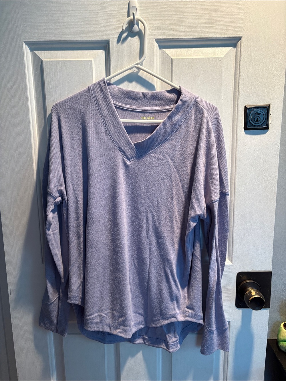 tek gear Lavender Long Sleeve V-Neck Top
